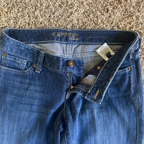 Express Jeans Zelda Barely Boot - 2S Short - Picture 10 of 16